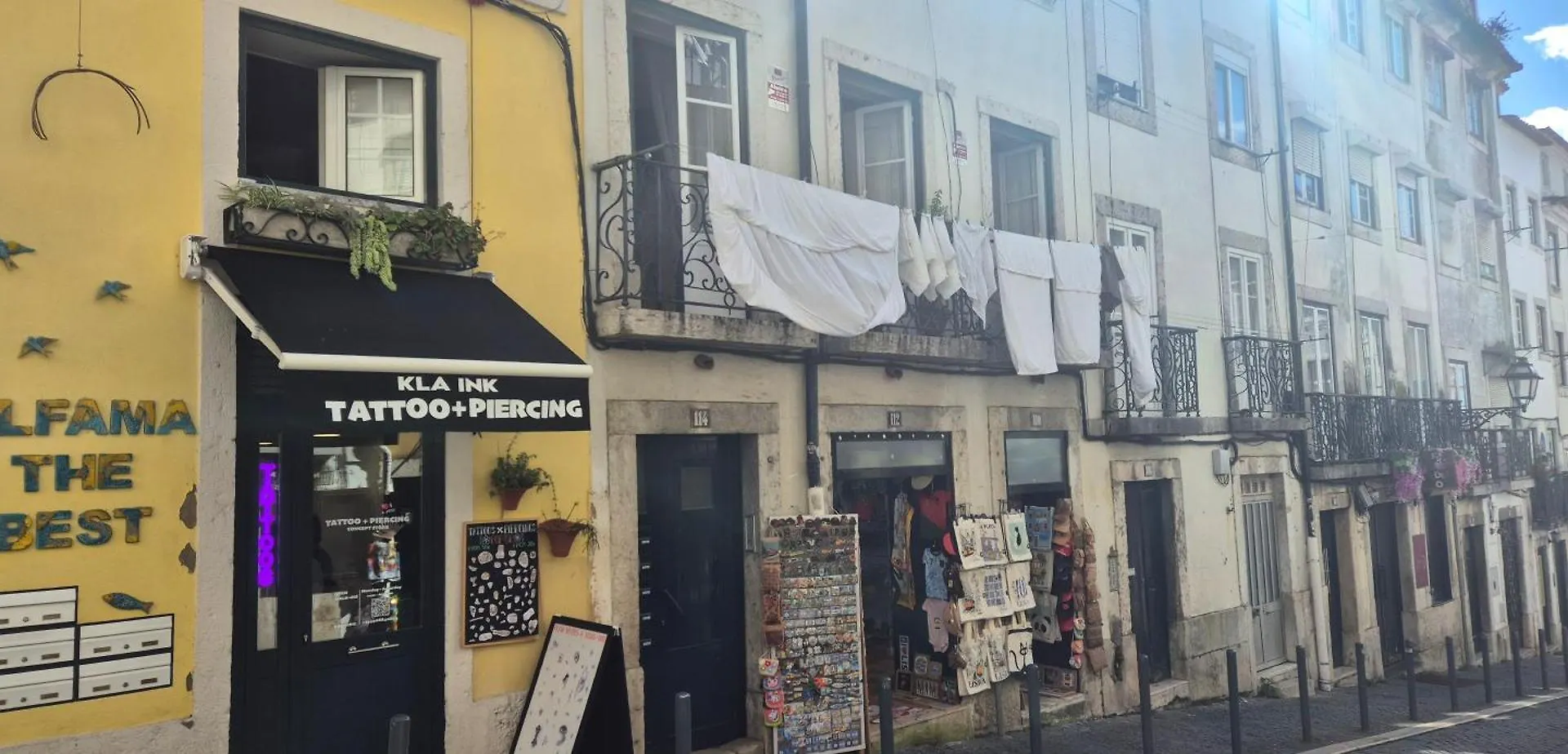 Crooked House Alfama Apartment Lisbon 0*,  Portugal